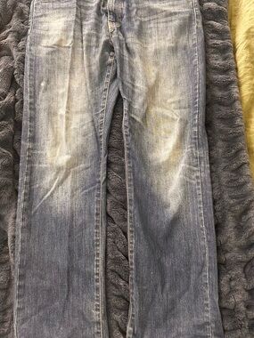 Men's Straight-Leg Jeans in Light Blue Wash